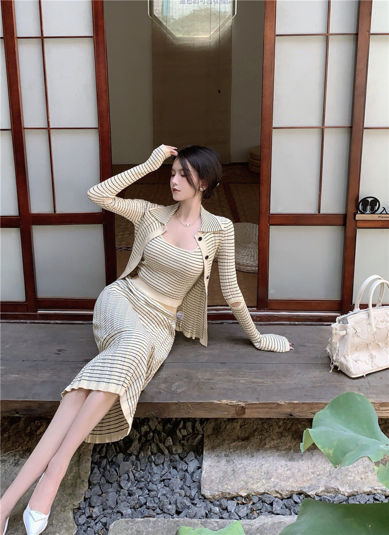 Buttoned Hollow Bottoming Shirt Small Coat Top