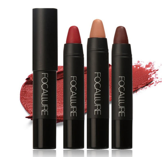 Focallur  Matte Lipstick rich in Vitamin E long lasting