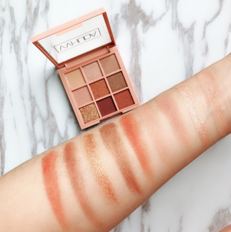 9 Shades Eyeshadow Palette nude makeup lazy beginner girl Glitter & Matte Eyeshadow Palette.