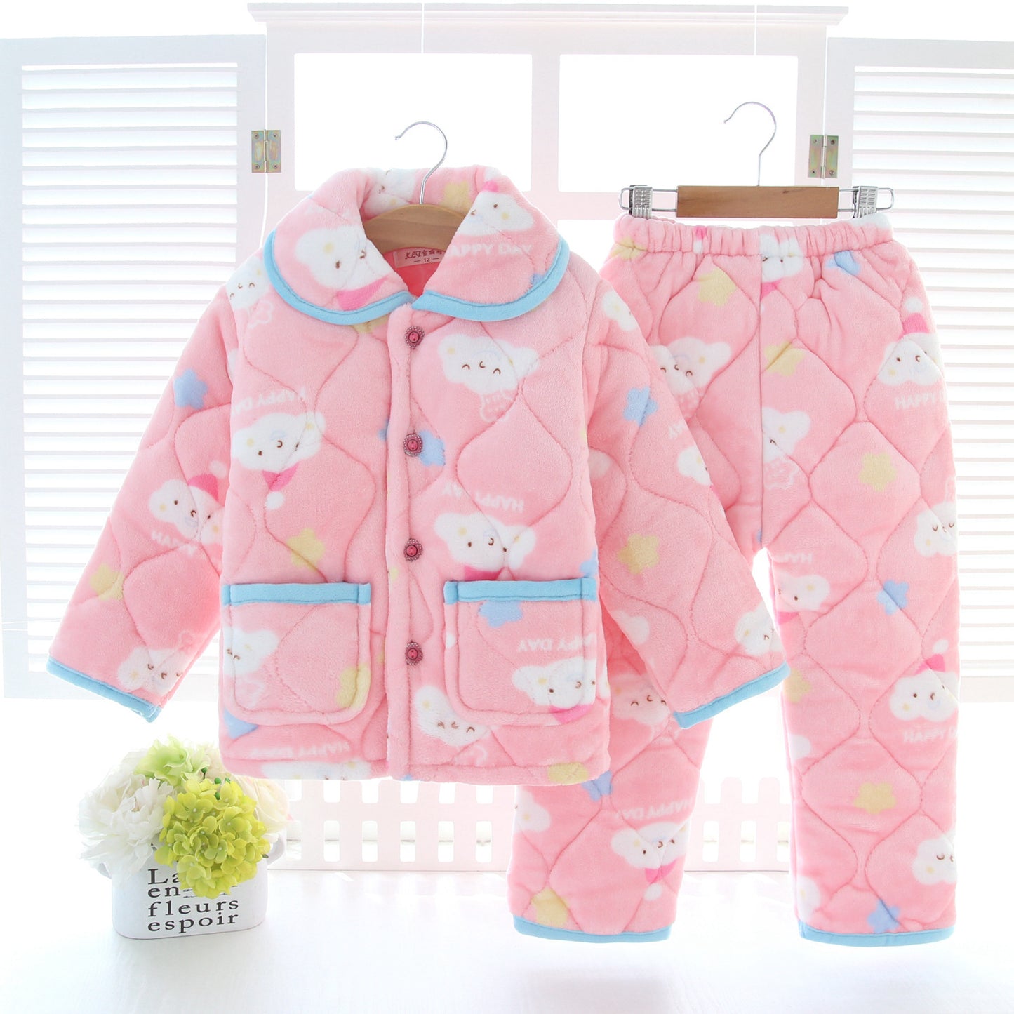 Children's warm pajamas set