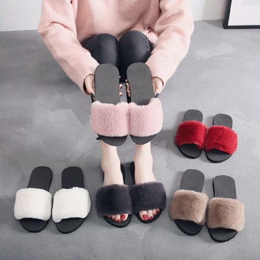 Wear non-slip and warm flip-flop plush slippers