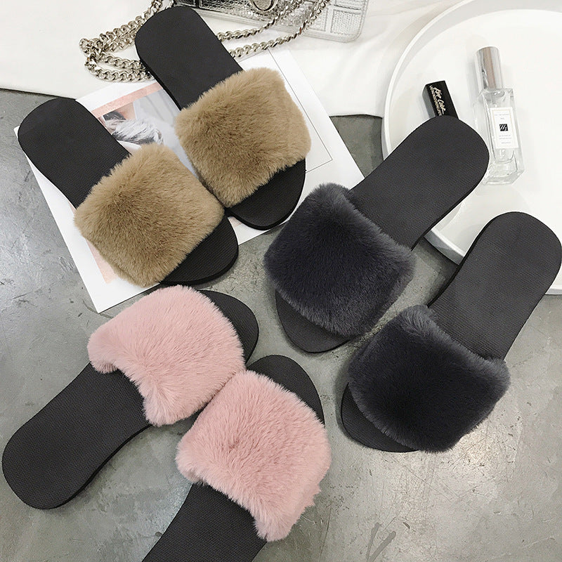 Wear non-slip and warm flip-flop plush slippers