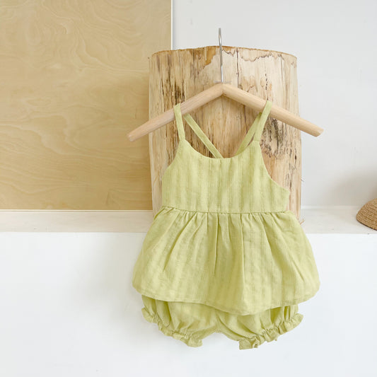 Baby Girl Solid Color Camisole And Shorts Suit