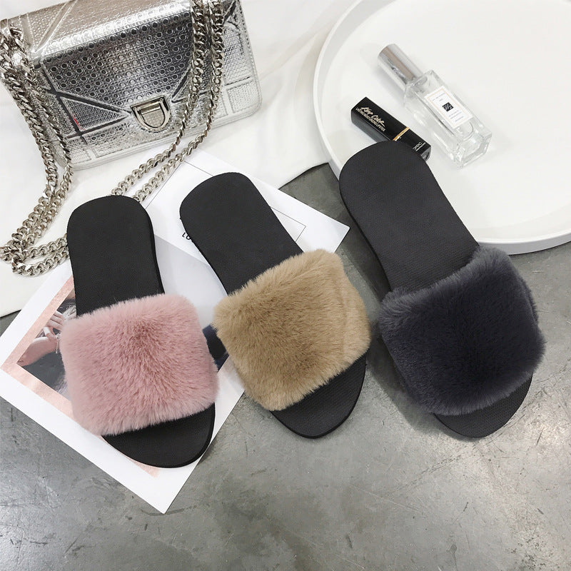 Wear non-slip and warm flip-flop plush slippers