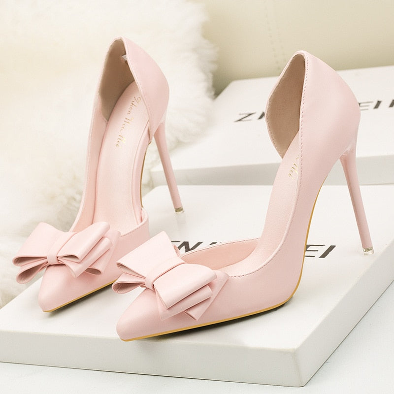 Spring high heels 2021 new female wild Korean version of the summer girl sexy side air pointed shallow mouth stiletto single shoes