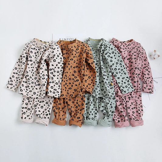 Children's pajamas set